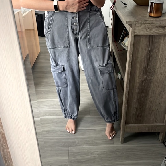 Ankle High Rise Cargo - Picture 2 of 6